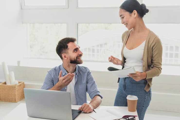 Essential Spanish Greetings: How to Start Your Day with Polite Expressions